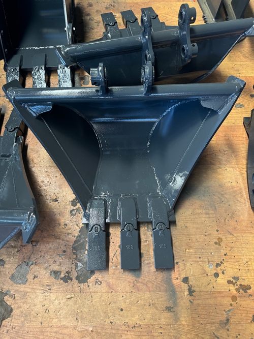 挖掘機(jī)梯形斗